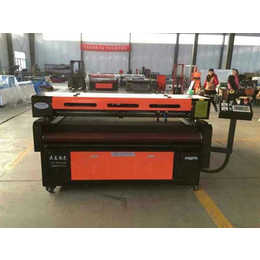 激光切割機(jī)_自動送料激光切割機(jī)_皮革面料激光切割機(jī)_肥料生產(chǎn)機(jī)械_第一槍